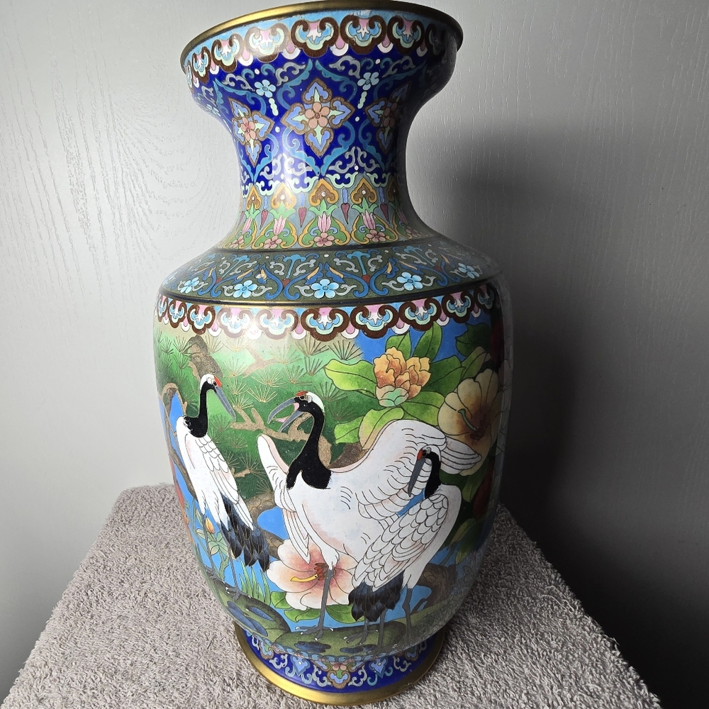 Vintage Chinese Cloisonne Enamel Muticolor Detailed Large Vase 15.5 Inches High